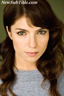 بیوگرافی Angela Trimbur