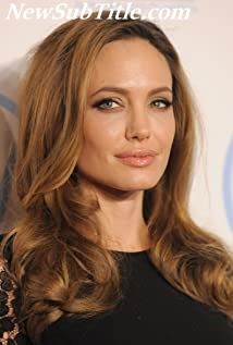 بیوگرافی Angelina Jolie