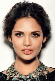 بیوگرافی Esha Gupta