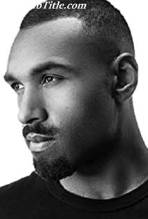 بیوگرافی Nari Blair-Mangat