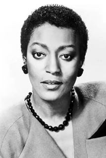 بیوگرافی Paula Kelly